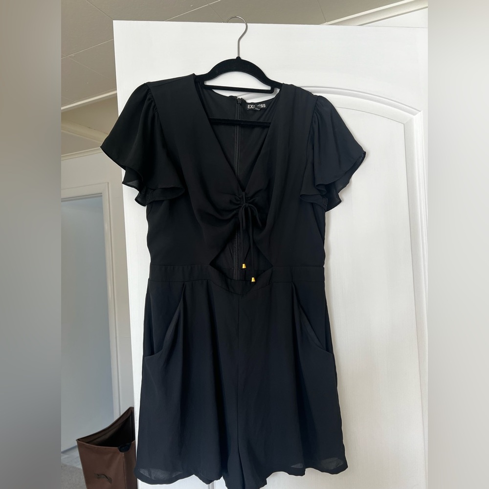 EXPRESS CUT-OUT ROMPER - BLACK - SIZE 12